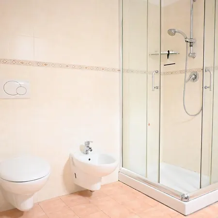 Apartamento A46 - Ancona, Trilocale Con Corte Condivisa *